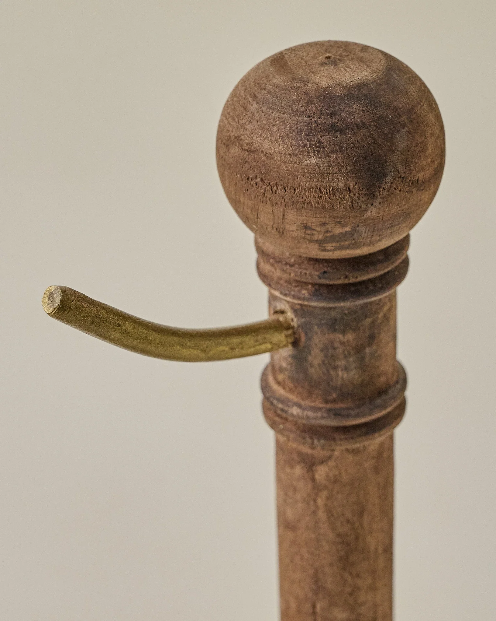 Antiqued Wood Banana Stand - Image 3