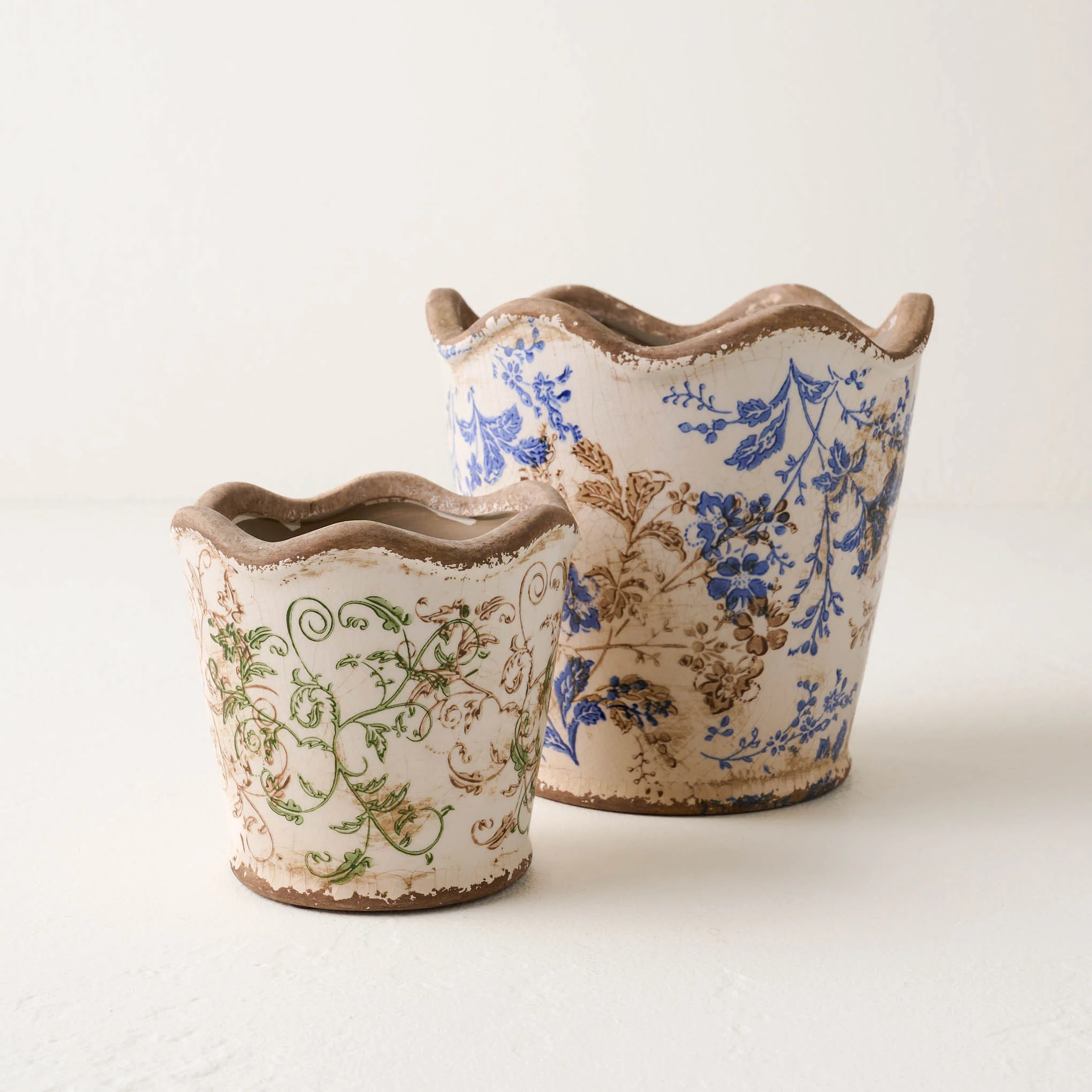 Blue Scalloped Distressed Planter - Image 3