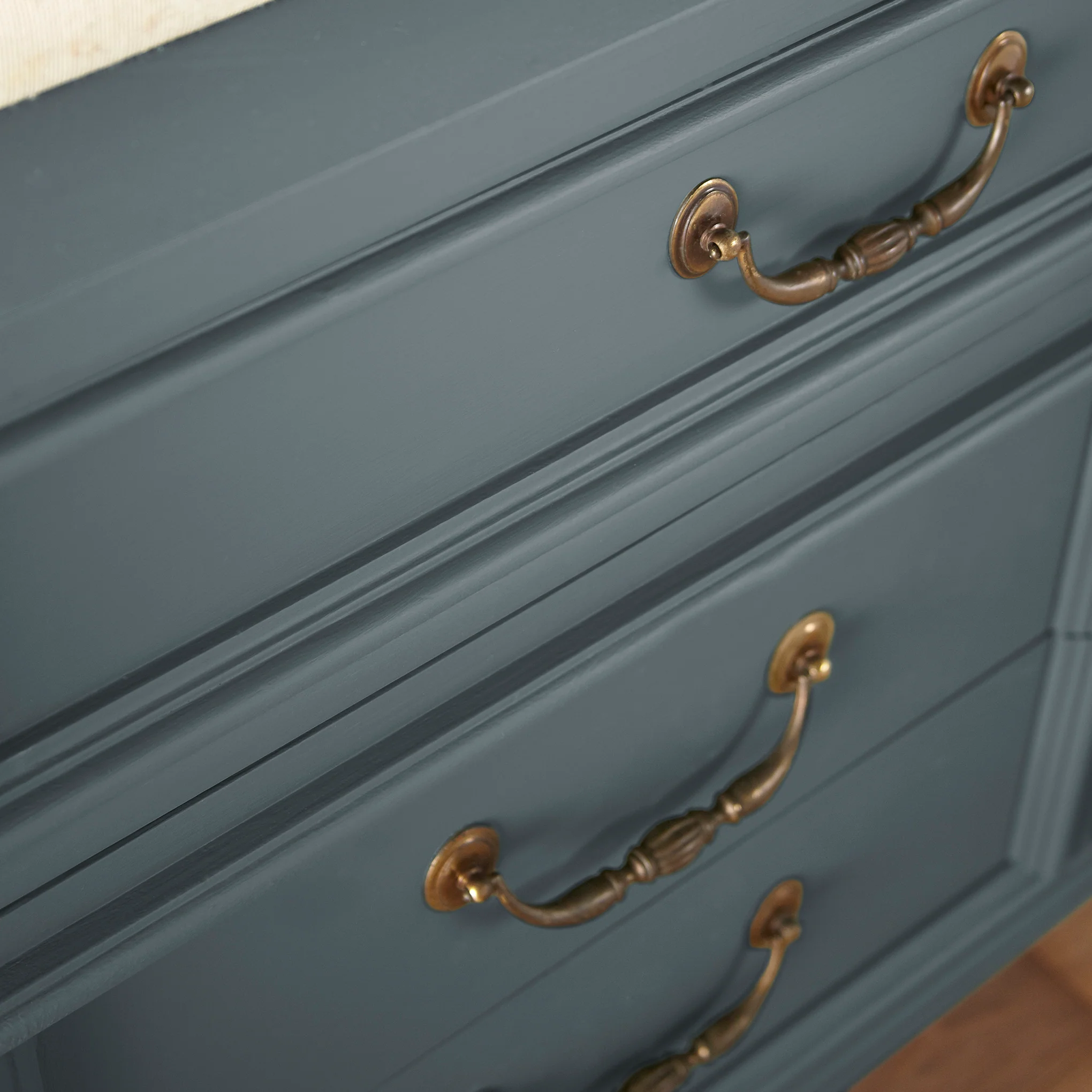 Coffee Nook - Trim, Door + Cabinetry Paint - Image 5