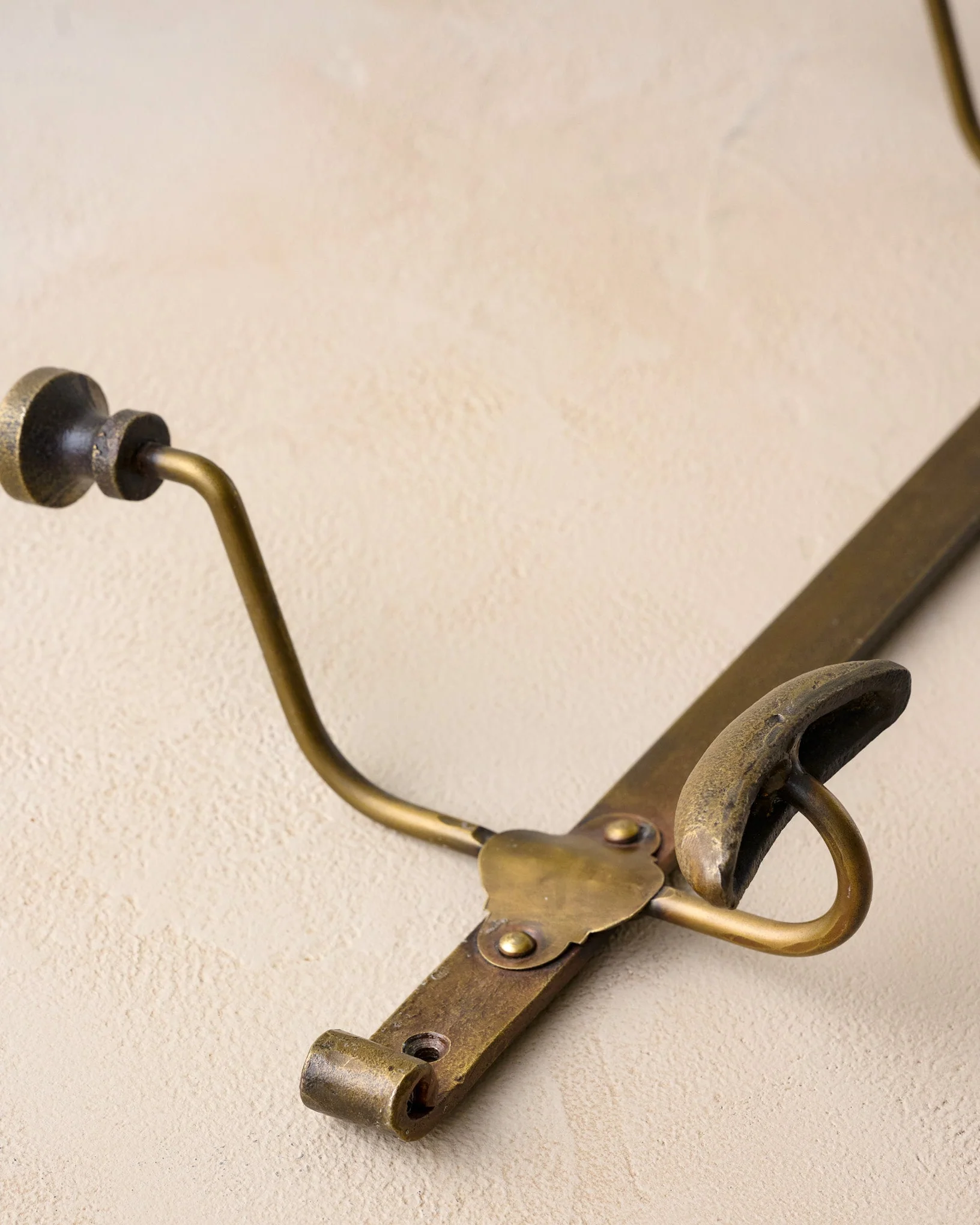Duke Antique Brass Metal Wall Hooks - Image 4