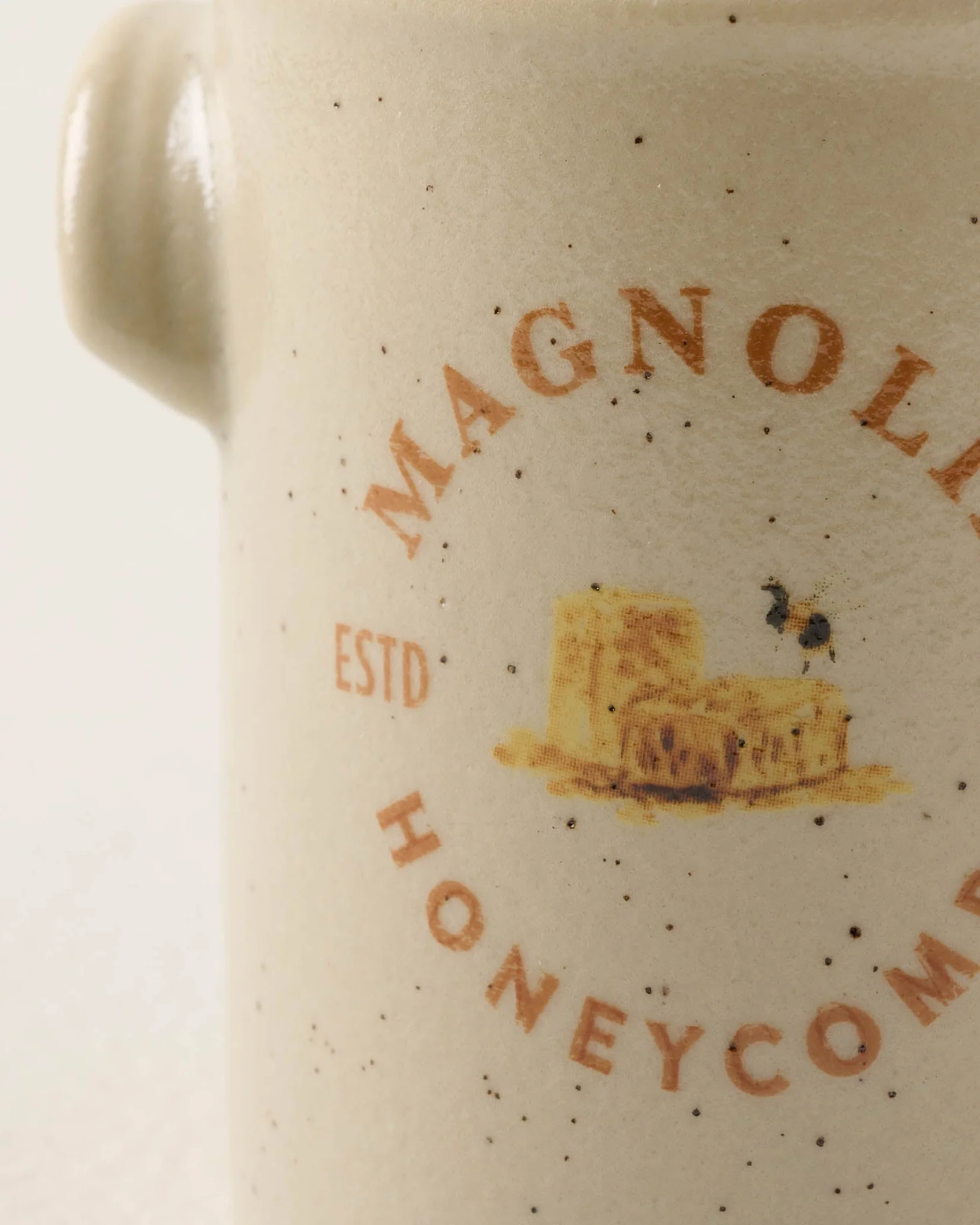 Magnolia Honeycomb Candle - Image 3