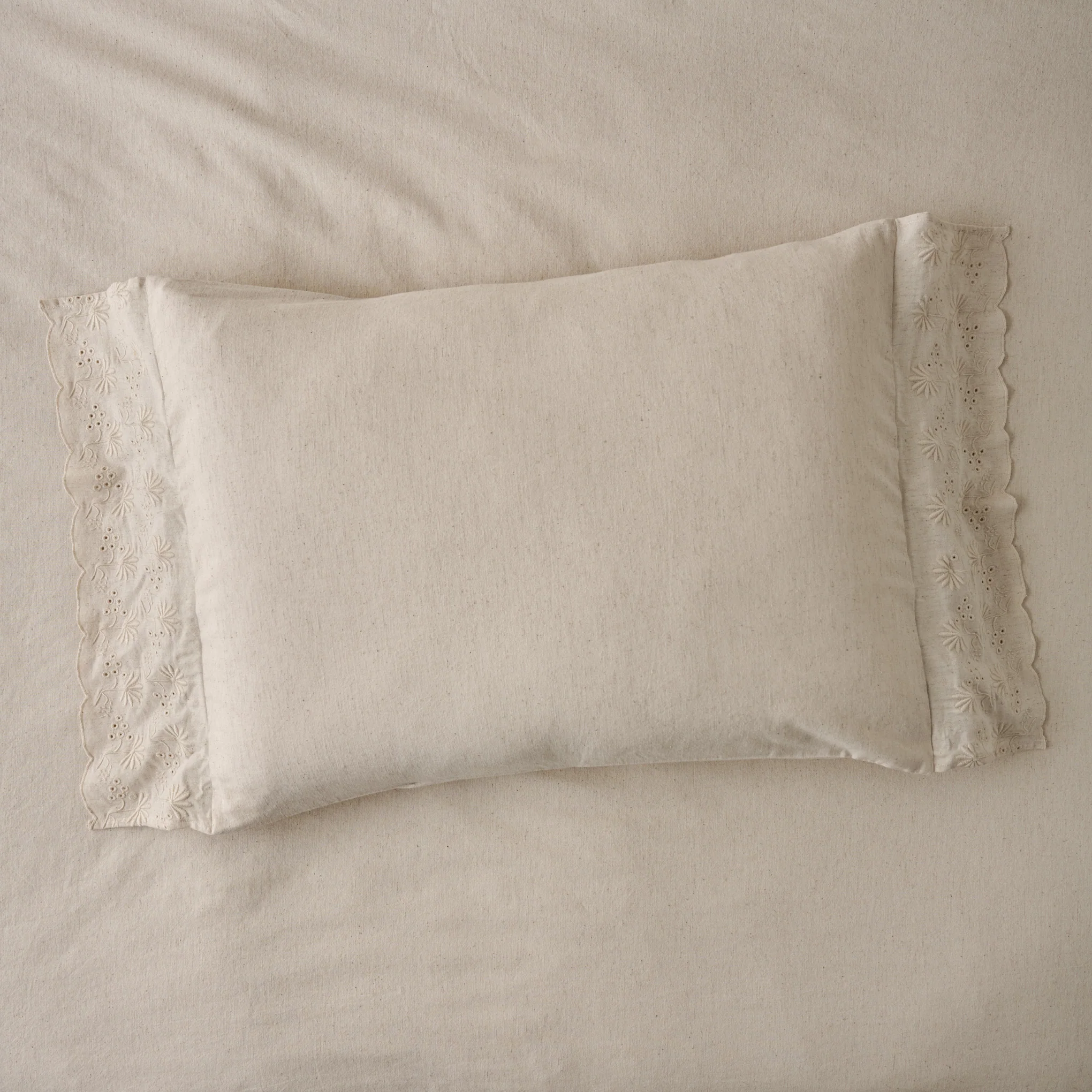 Natural Clara Eyelet Flange Duvet + Sham Set (King) - Image 4