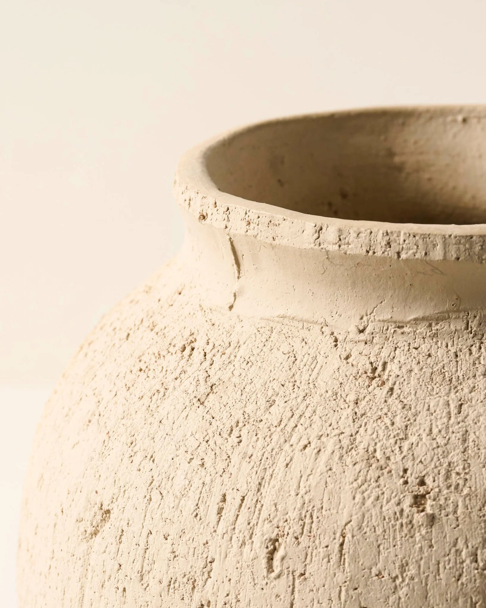 Small Textured Adrienne Vase - Image 8