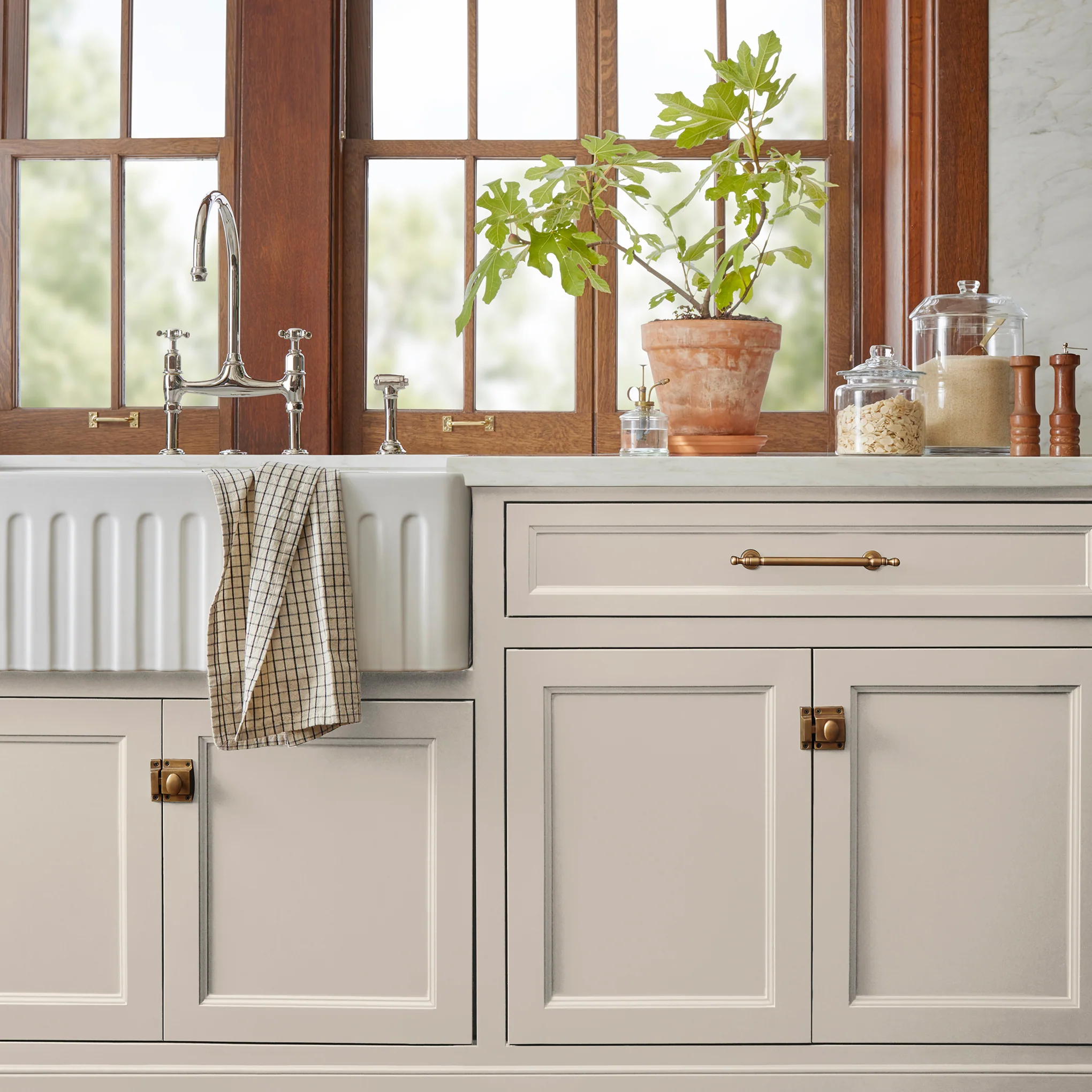 Soft Linen - Trim, Door + Cabinetry Paint - Image 5