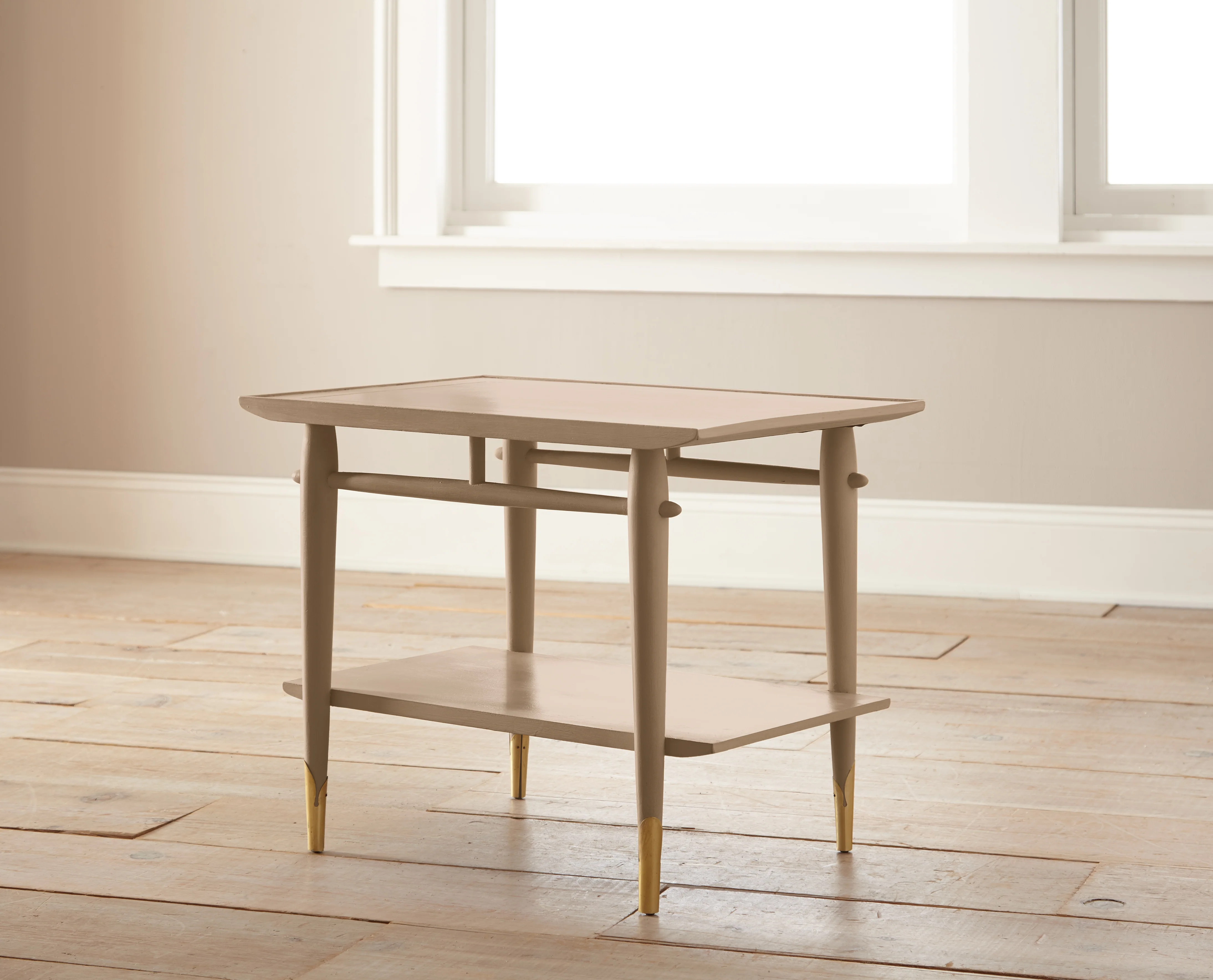 Vintage Crown - Chalk Style Paint - Image 2