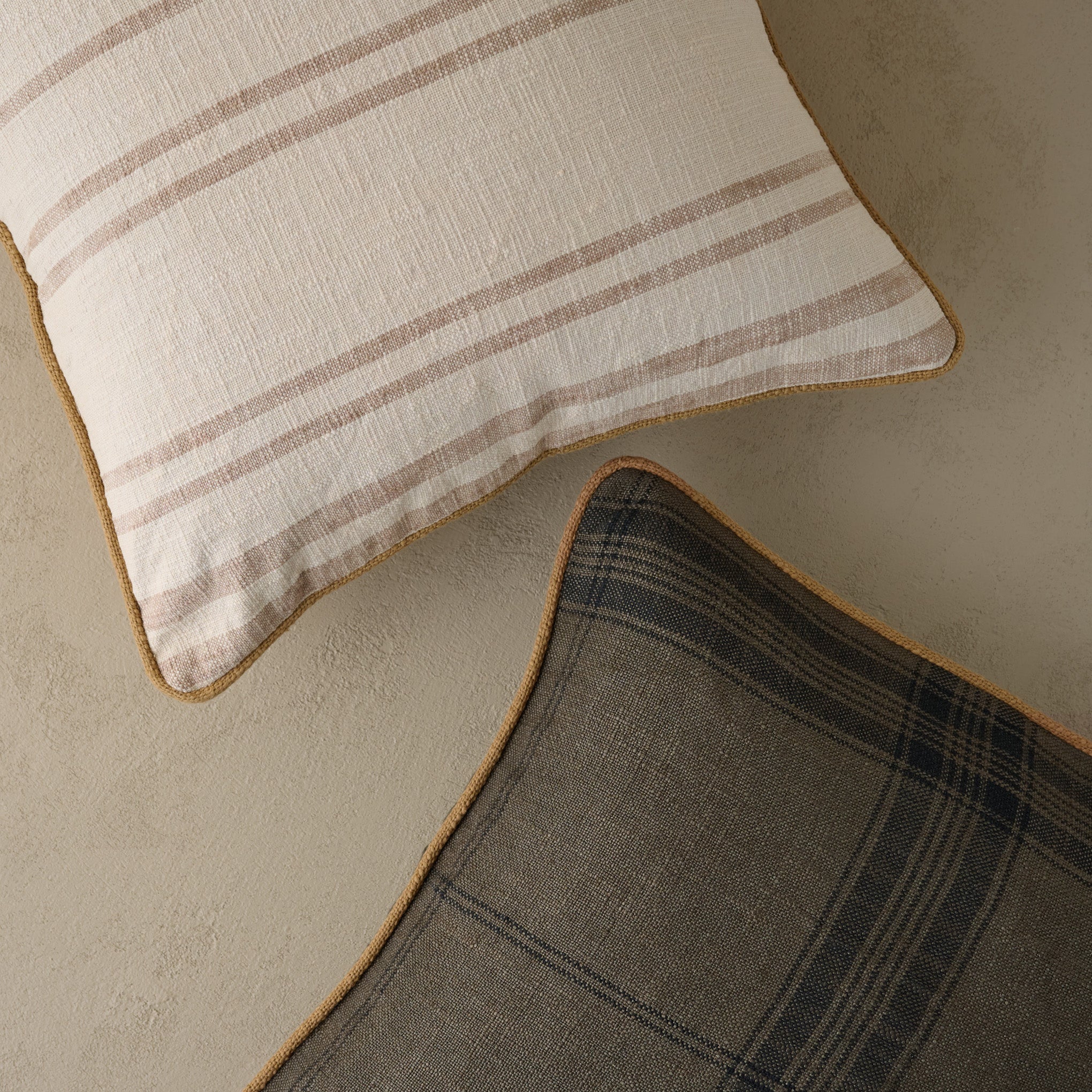 Vintage Plaid Pillow - Image 3
