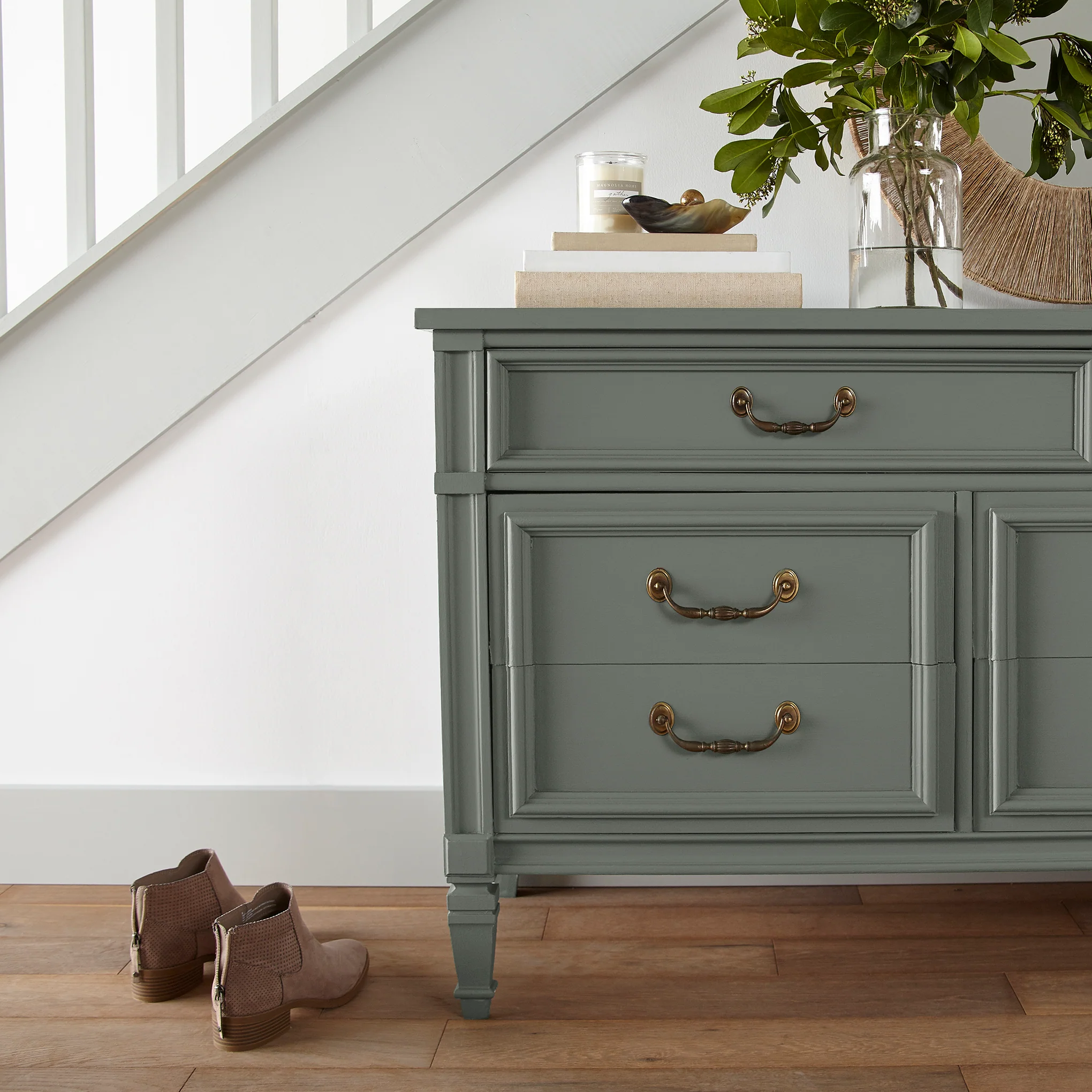 Wellington Green - Trim, Door + Cabinetry Paint - Image 4