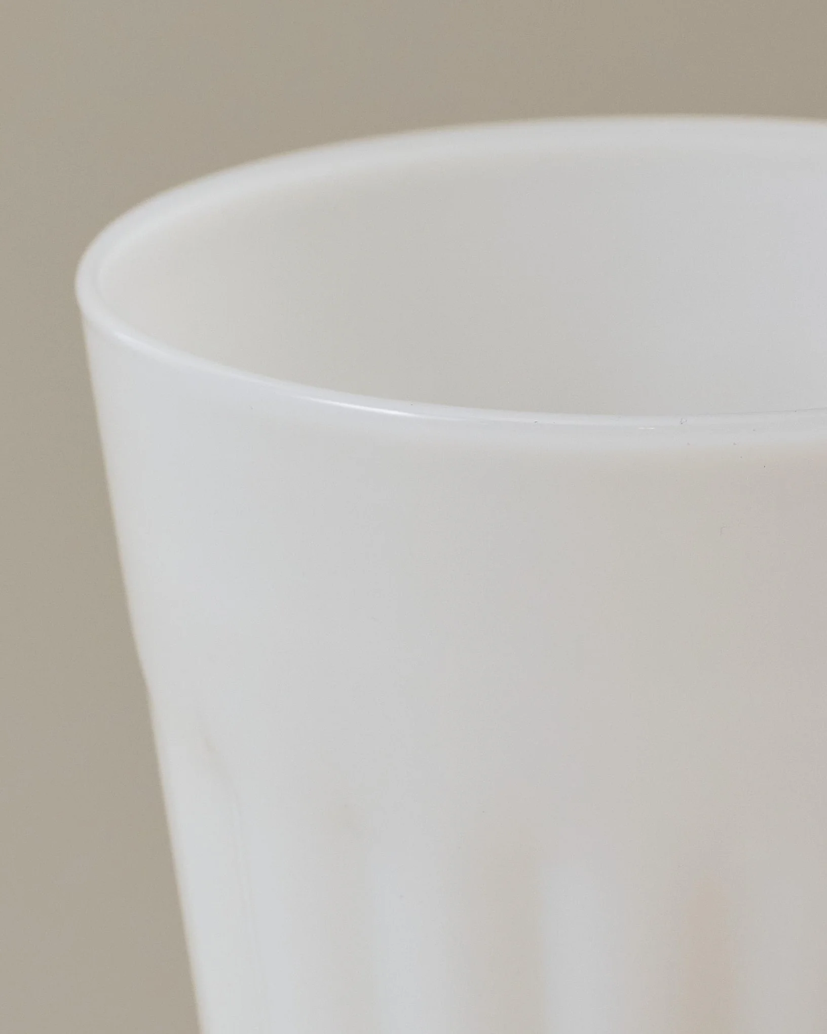 White Milk Glass Tumbler - Image 3